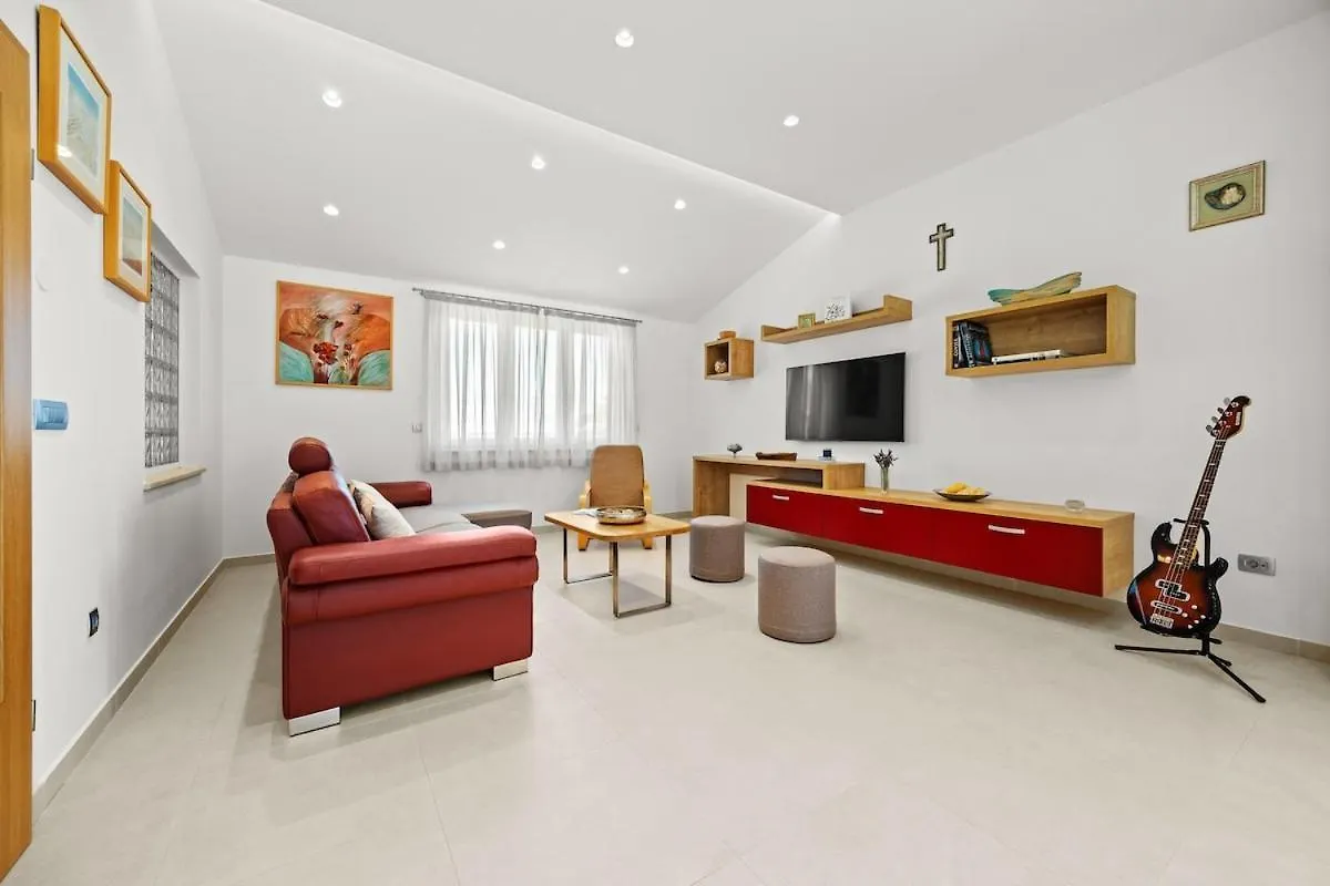 Villa Monte Uliveto By Istrialux Pula
